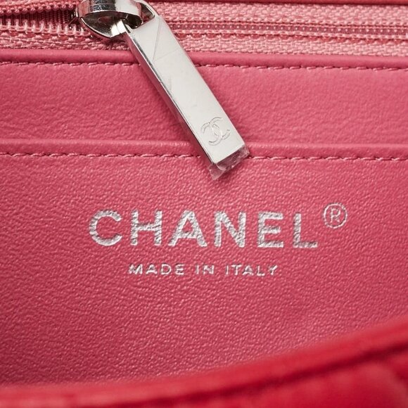 Chanel Pink/Red Quilted Lambskin Leather Valentine Medium Single Flap Bag - Picture 7 of 9